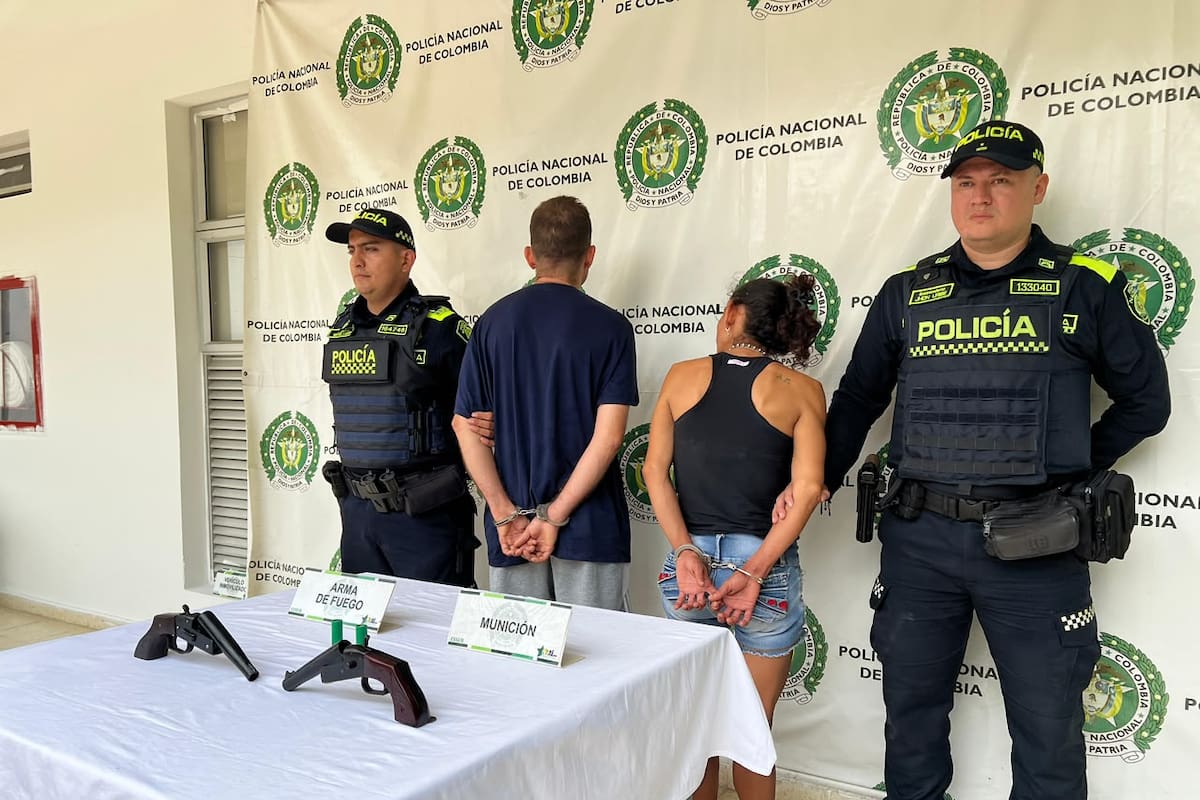 Capturan a hombre y mujer con dos escopetas artesanales en zona boscosa de Bucaramanga