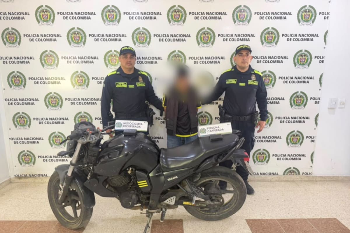 Capturan en Floridablanca a un hombre que conducía una motocicleta reportada como hurtada