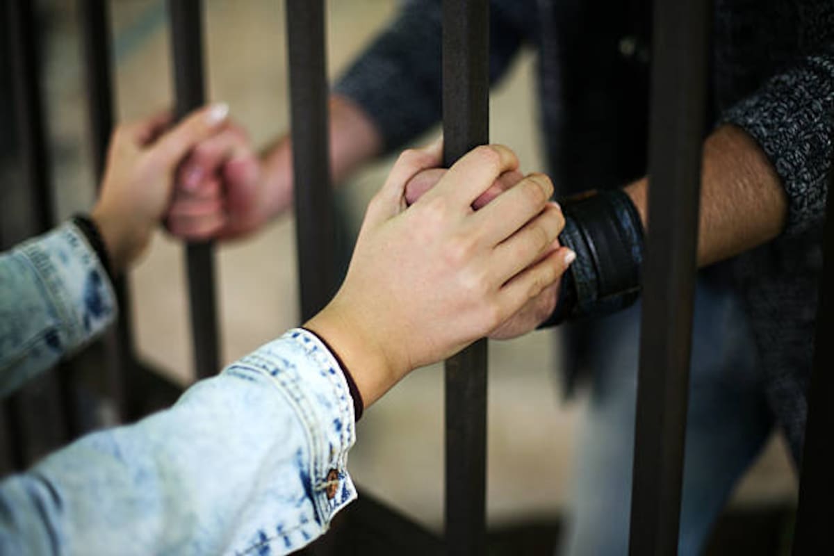 Christina Cárdenas, a quien nunca le encontraron drogas en la requisa ocurrida en septiembre de 2019, dijo que nada recompensaba los abusos a los que fue sujeta hace cinco años. IStock /