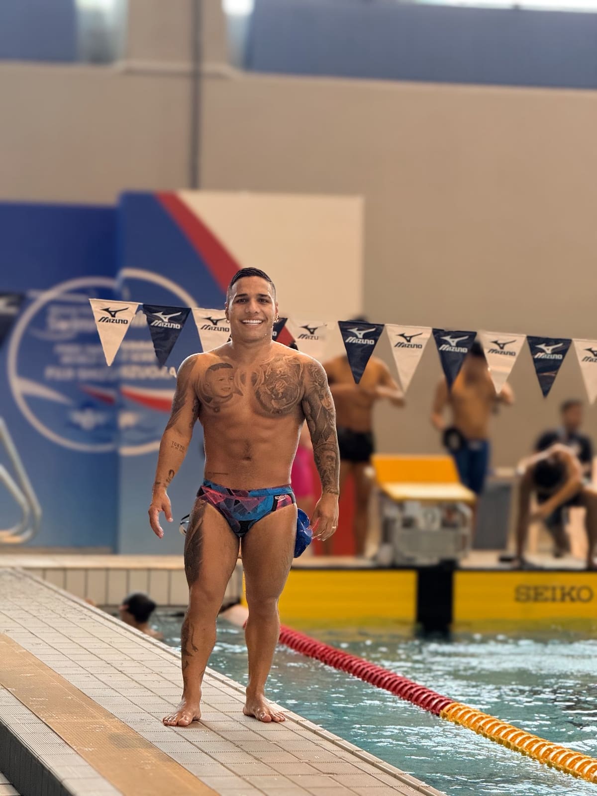 Carlos Serrano consiguió tres medallas en la Serie Mundial de Para Natación de Fuji, Japón. Foto: Redes sociales de Carlos Serrano.