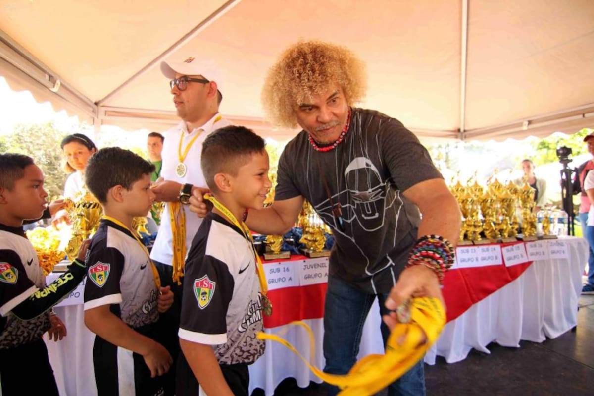Néstor Lorenzo le respondió a Carlos ‘El Pibe’ Valderrama. Foto: Vanguardia.