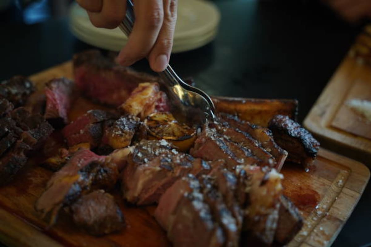 Nuevo análisis reabre debate sobre la carne roja.