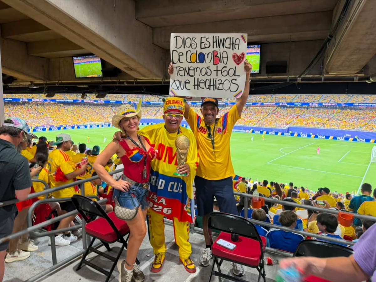 Carolina Márquez alentó a Colombia en el partido contra Ghana en los dieciseisavos de final en el Mundial. //Cortesía.