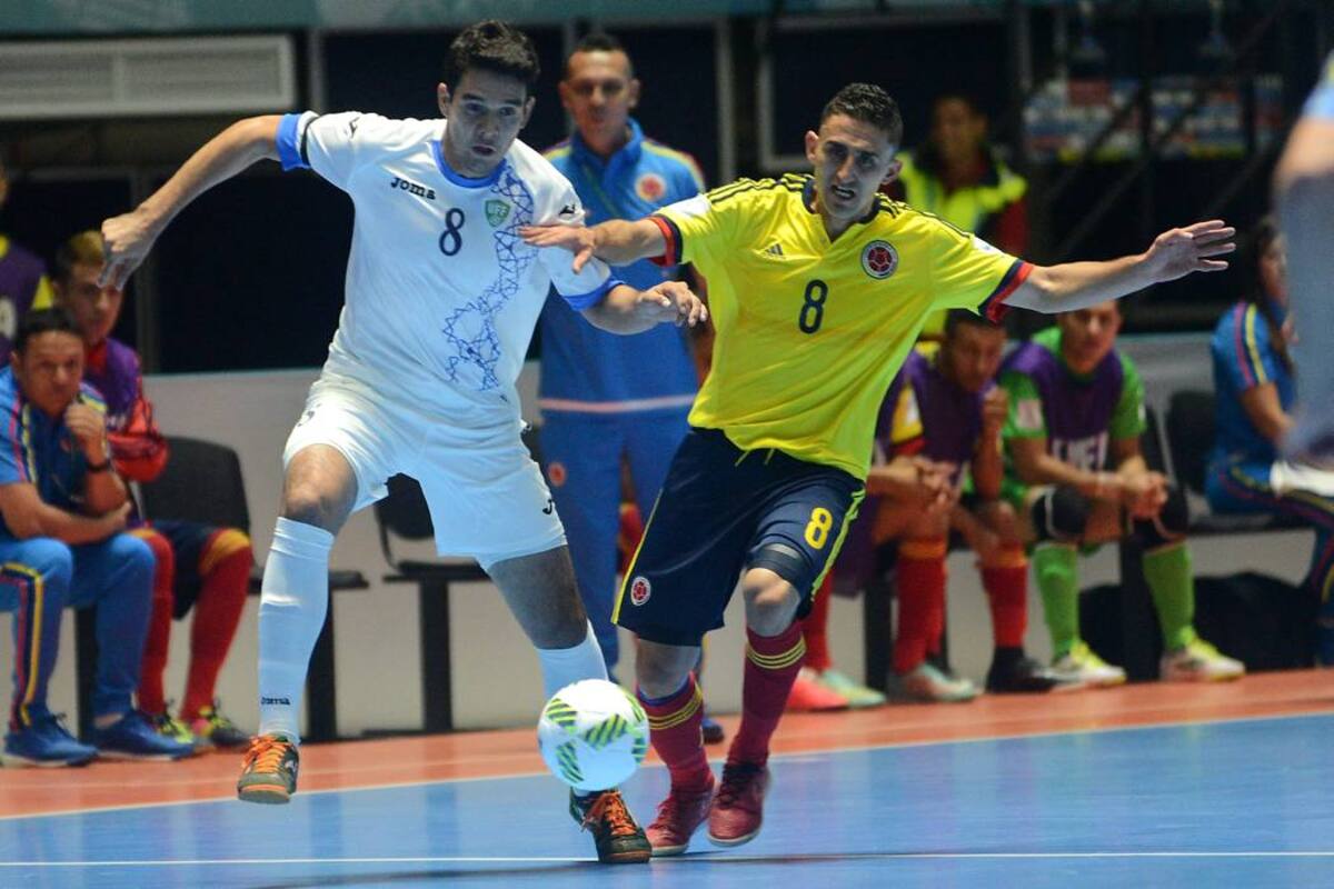 La selección Colombia de fútbol sala logró sacar un valioso empate ante su similar de Uzbekistán y mantiene intactas sus esperanzas de avanzar a los octavos de final de la Copa Mundo. (Foto: Colprensa / VANGUARDIA LIBERAL)