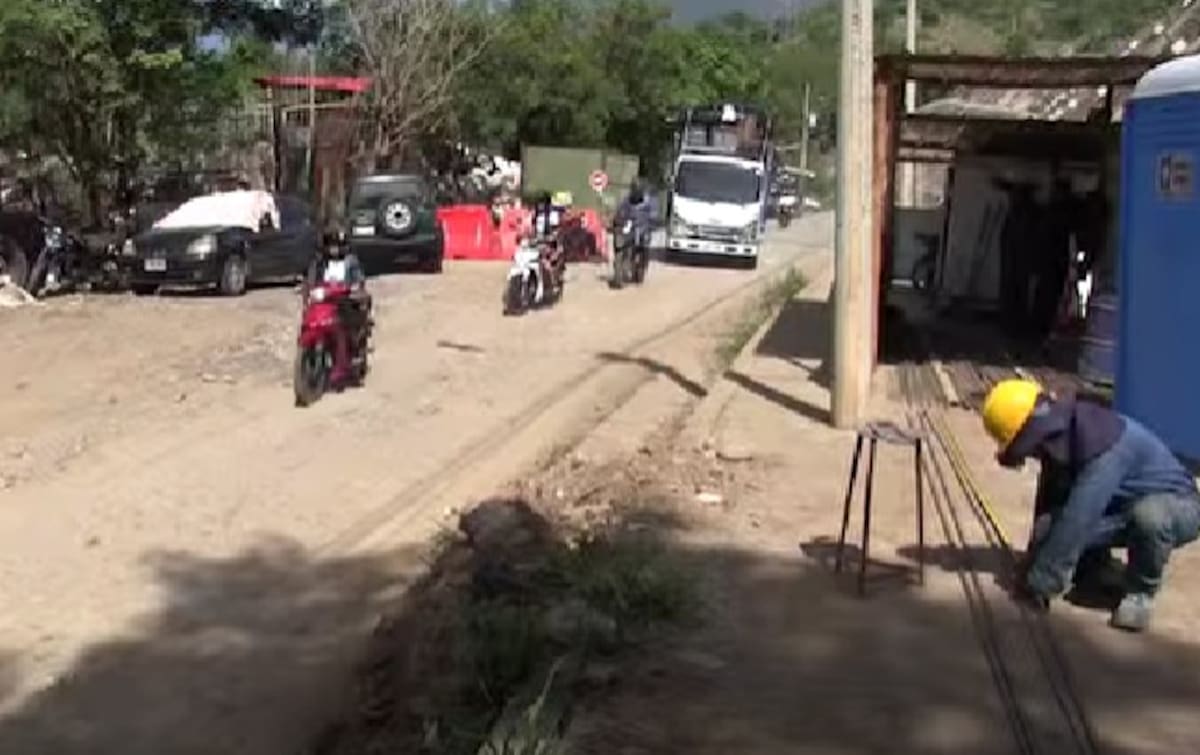 En la carrera primera hay paso restringido.