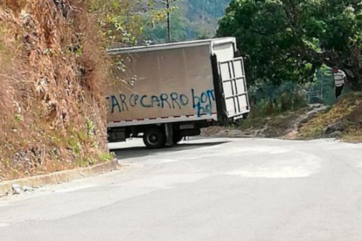 Alerta en Norte de Santander por amenazas con carro bomba