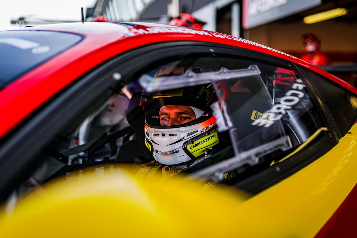 A los 39 años y el día de su cumpleaños: murió el ex piloto de Ferrari Cédric Sbirrazzuoli. /FOTO: Ferrari