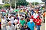 Centrales obreras convocan manifestaciones para defender el salario mínimo decretado para 2026