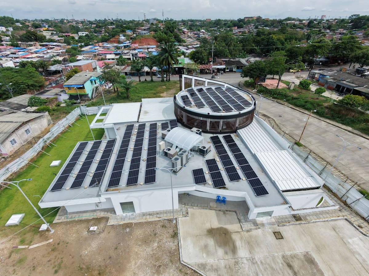 El Centro de Salud Centenario, en la Comuna 3 de Barrancabermeja, permanece cerrado pese a que las obras fueron terminadas y el contrato fue liquidado hace cerca de seis meses.
Suministrada/Vanguardia
