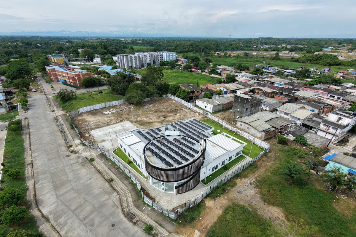 El Centro de Salud Centenario, en la Comuna 3 de Barrancabermeja, permanece cerrado pese a que las obras fueron terminadas y el contrato fue liquidado hace cerca de seis meses.
Suministrada/Vanguardia