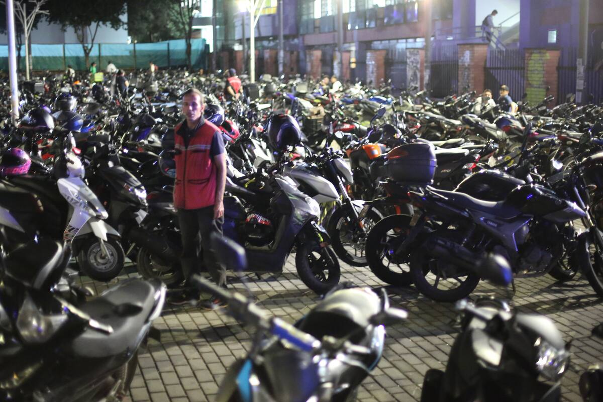 Cepos y multas: anuncian ‘mano dura’ a los mal parqueados en Bucaramanga