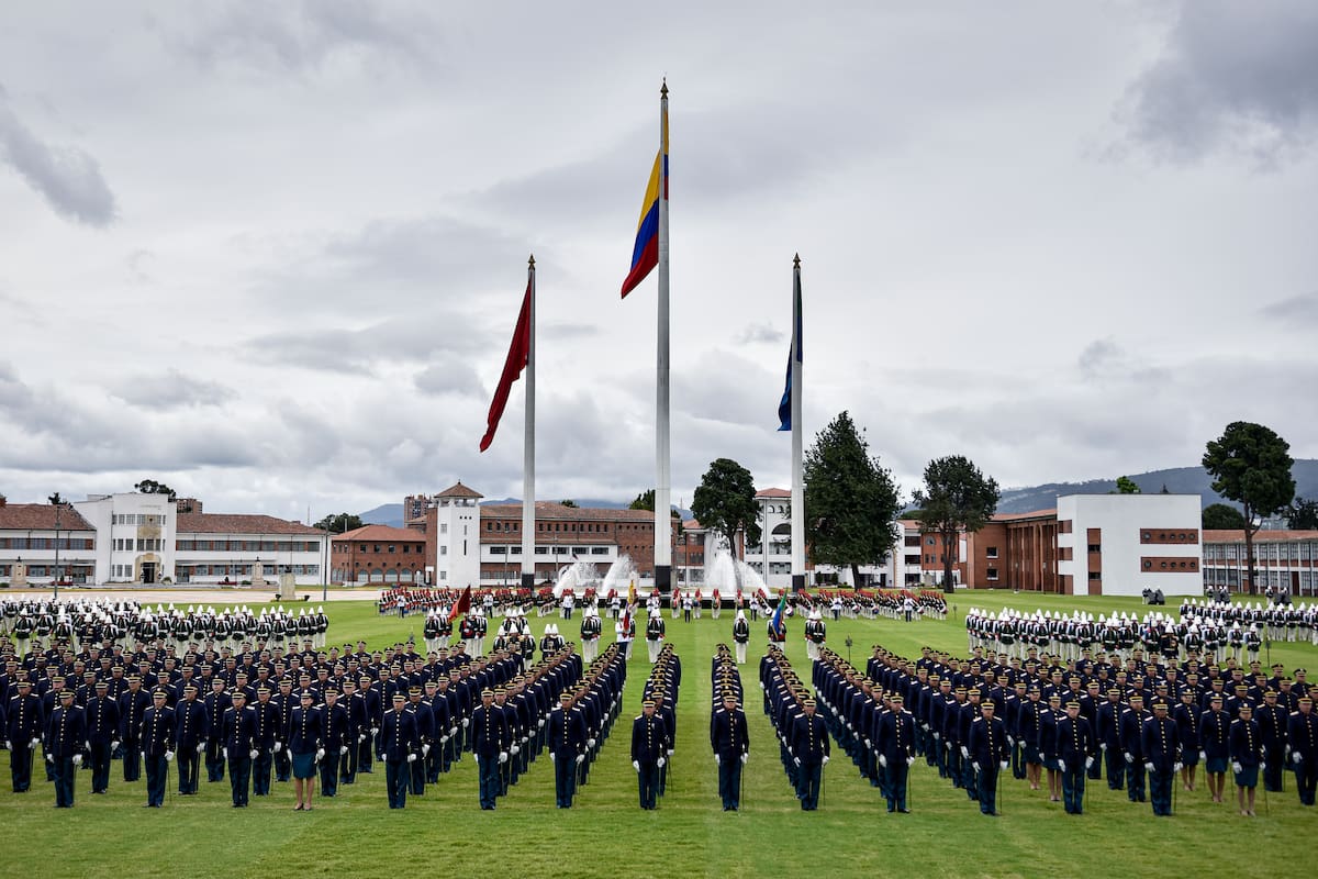 En la Escuela Militar de Cadetes General José María Córdova se llevó a cabo la ceremonia de ascenso de nuevos subtenientes de la institución. (Colprensa - Cristian Bayona).