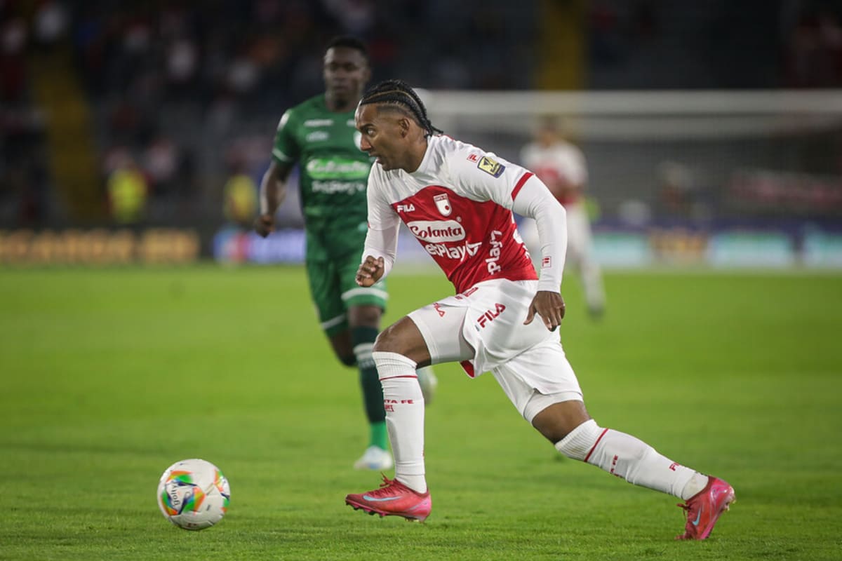 Christian Mafla, defensor de Santa Fe, se refirió al Grupo B de los cuadrangulares semifinales, donde enfrentará a Tolima, Bucaramanga y Fortaleza. Foto: Santa Fe.