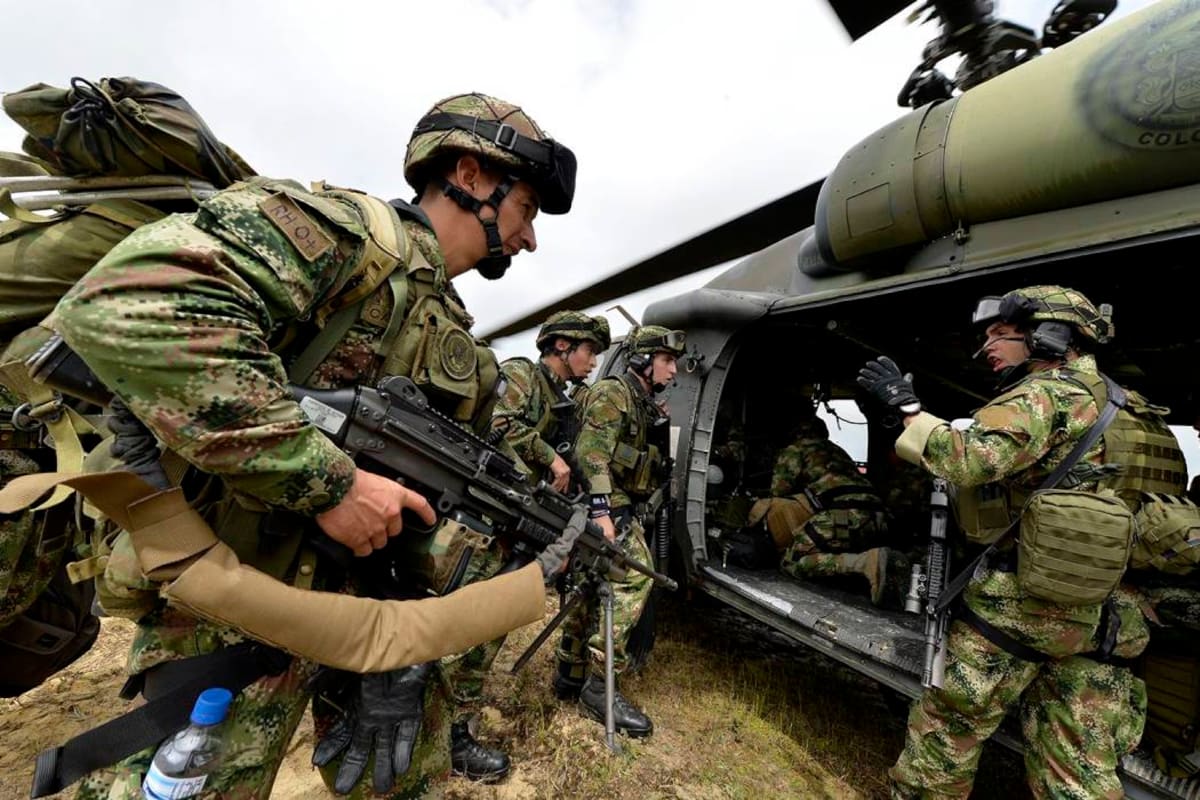 Pobladores de Quibdó en el Chocó han informado que la entrada y salida de aeronaves militares a la zona ha aumentado en las últimas horas. (Foto: Archivo / VANGUARDIA LIBERAL)