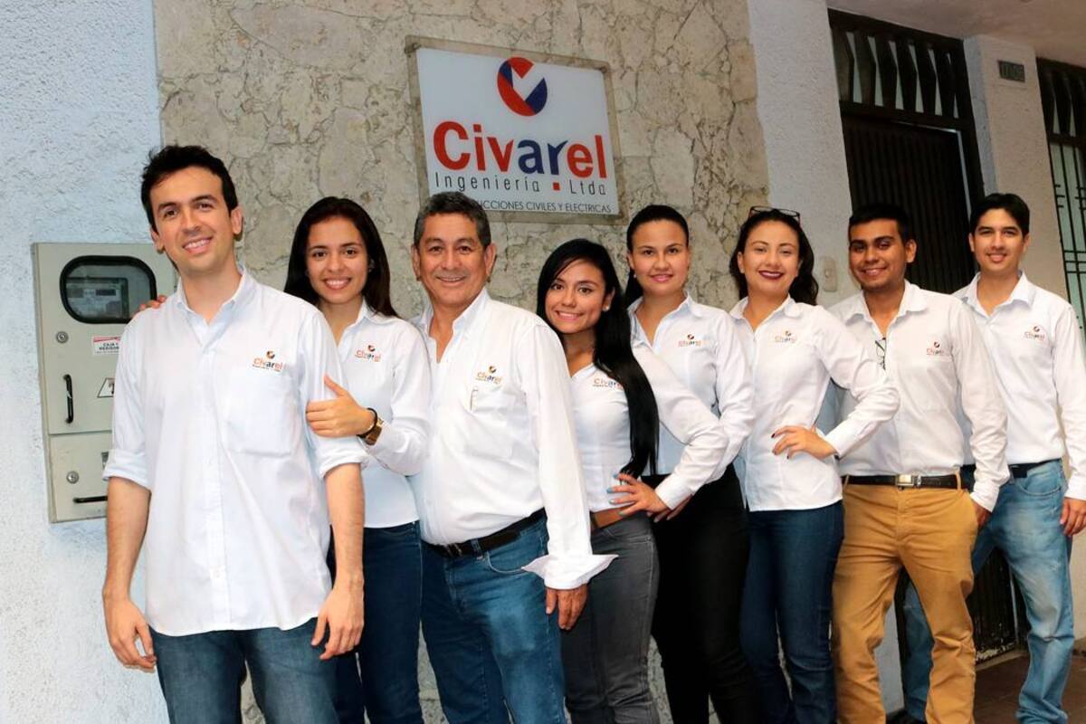 La empresa cuenta con sede propia ubicada en el barrio La Ceiba de Bucaramanga, desde la cual se dirigen todas las operaciones y se coordina el personal fijo y los contratados adicionales. (Foto: Fabián Hernández / VANGUARDIA LIBERAL)