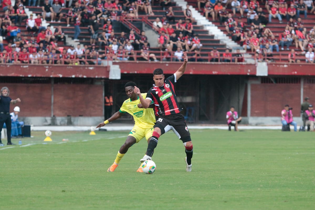 Clásico del oriente colombiano terminó en vibrante empate en el General Santander