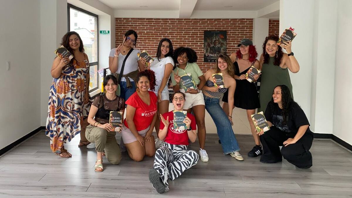 En torno a la literatura, Bucaramanga construye comunidad: espacios donde la conversación amplía lo que cada lector encuentra en soledad. / Suministrada