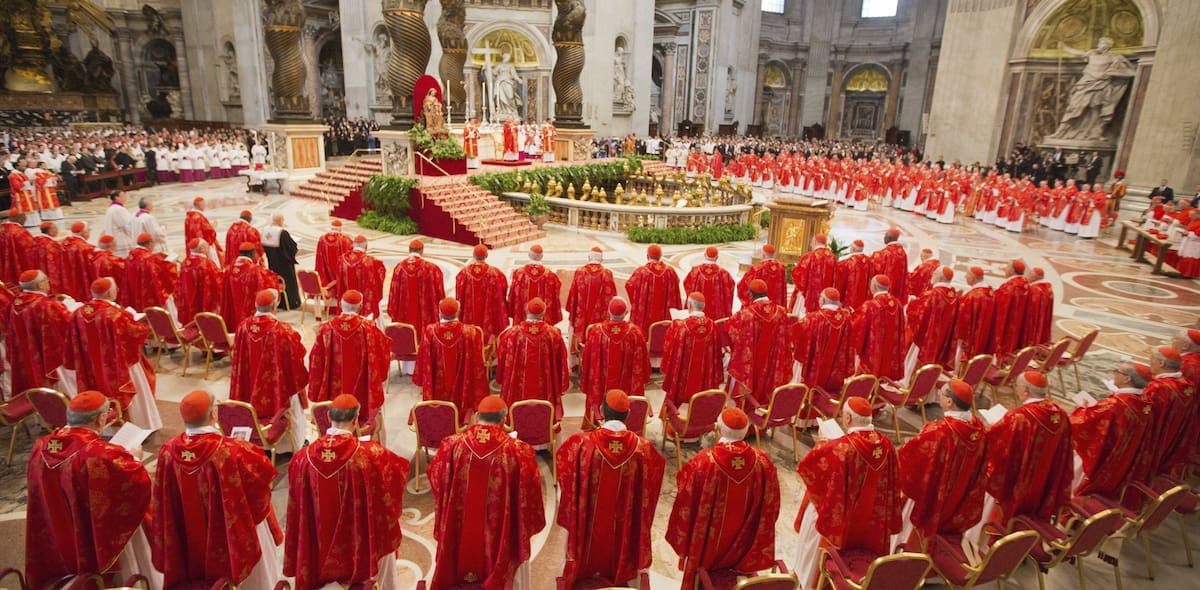 Los cardenales han sido llamados por el Papa León XIV donde hablaran del papel de la iglesia en los conflictos mundiales. EFE/MICHAEL KAPPELER