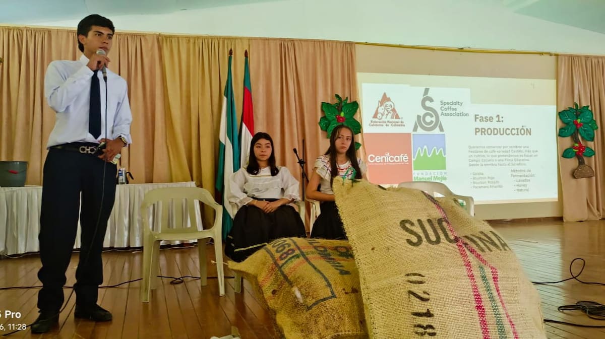 El lanzamiento del proyecto y de la marca de café se realizó este 16 de marzo en el Colegio José Antonio Galán.