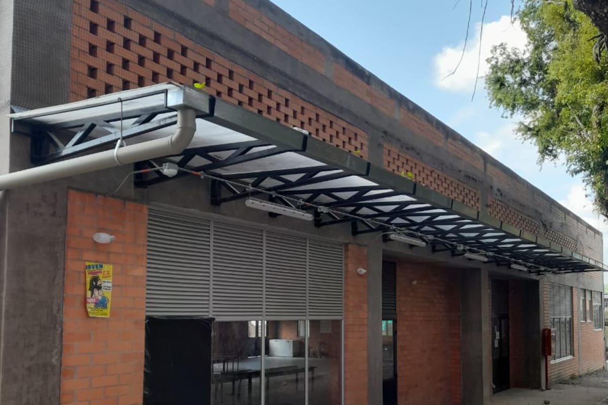El nuevo edificio de aulas del Colegio Integrado del Carare fue entregado en diciembre del año pasado, luego de mas de 4 años de espera.