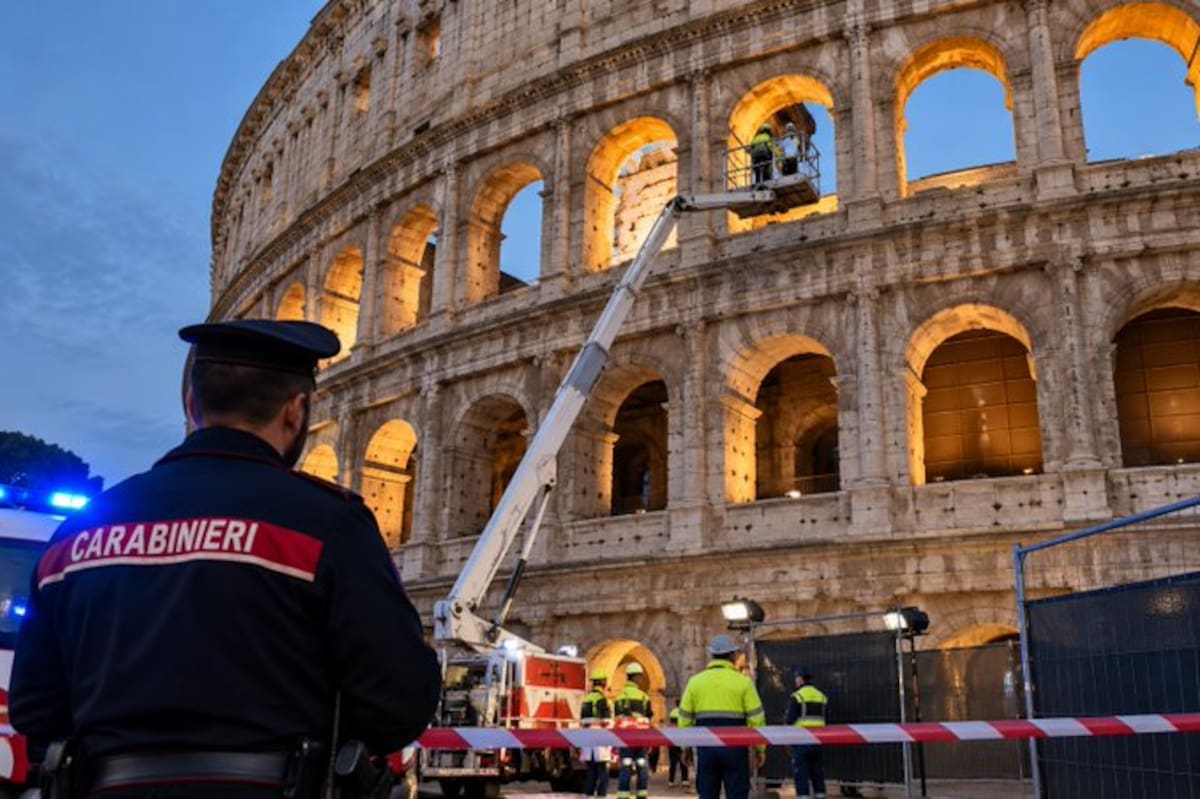 El Coliseo de Roma cierra al público tras la muerte de un trabajador que cayó al vacío.
