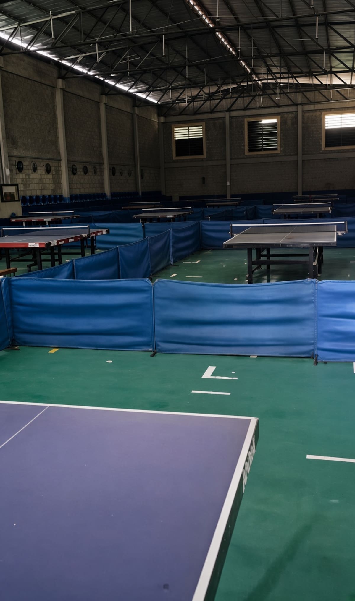 Los tenimesistas llevan dos meses sin poder utilizar el escenario deportivo debido a la falta de luz. Foto: Suministrada.