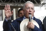 Uribismo llama a marchar el 7 de agosto en apoyo al expresidente tras condena