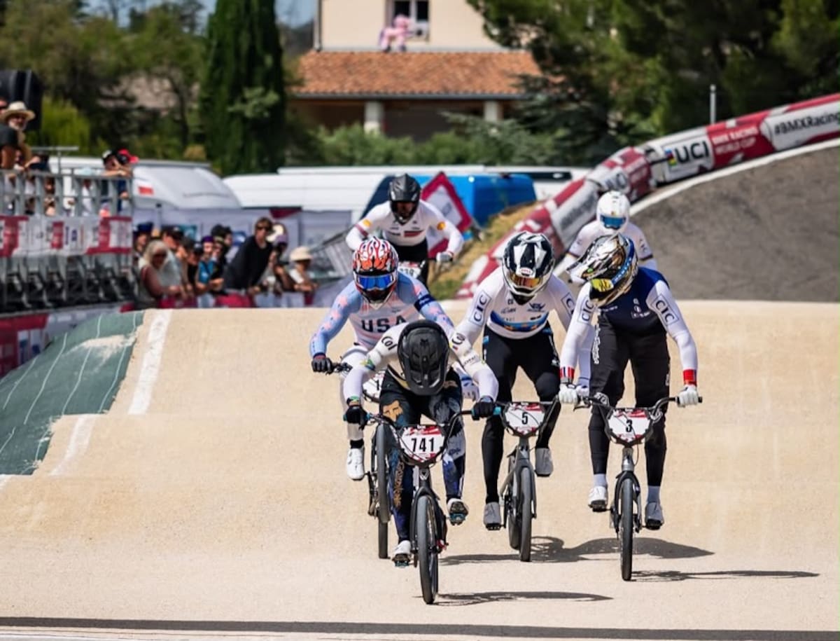 Colombia celebra en Francia: Diego Arboleda conquistó la Copa Mundo de BMX. Foto: Tomada del Instagram de Diego Arboleda.