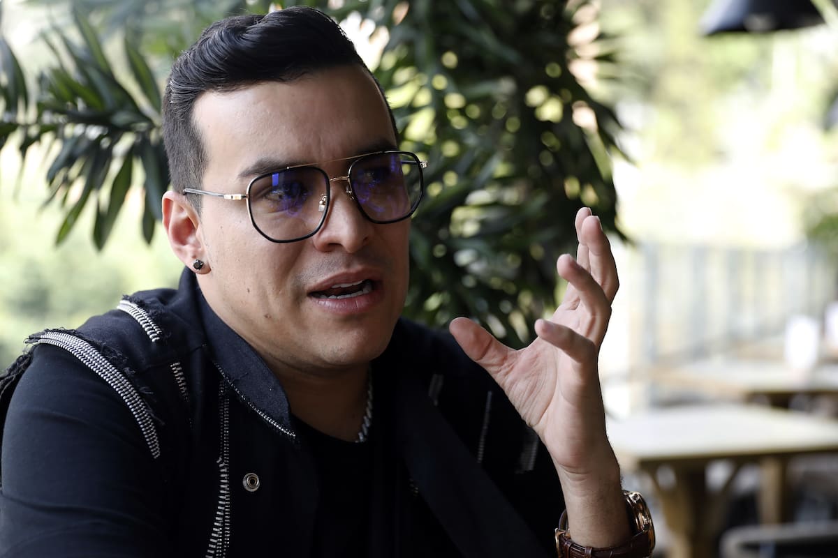 Fotografía de archivo del 29 de febrero 2024 del cantante colombiano Yeison Jiménez durante una entrevista en Medellín (Colombia). EFE/ Luis Eduardo Noriega Arboleda ARCHIVO