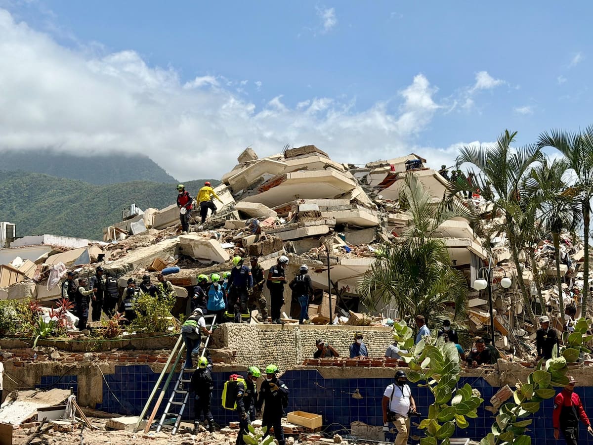 El gobierno colombiano alista un nuevo vuelo con destino a Venezuela para enviar más de 3.000 elementos de asistencia humanitaria de emergencia, ante los miles de afectados por los dos terremotos. FOTO: UNGRD