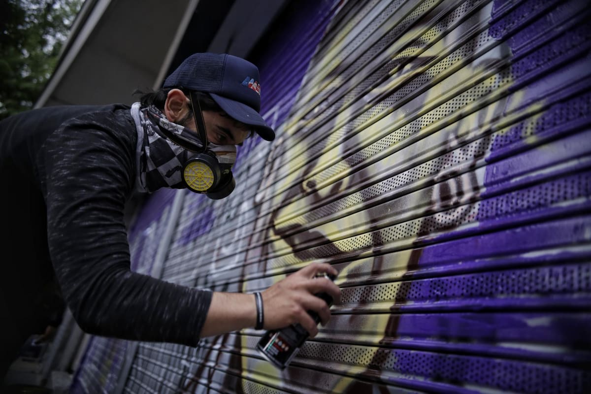 Bogotá. 23 de Noviembre del 2020. Familiares, amigos y manifestantes realizan un acto conmemorativo del año del homicidio de Dilan Cruz el cual participaba en las manifestaciones después del 21 de Noviembre del 2019. (Colprensa-Sergio Acero)
