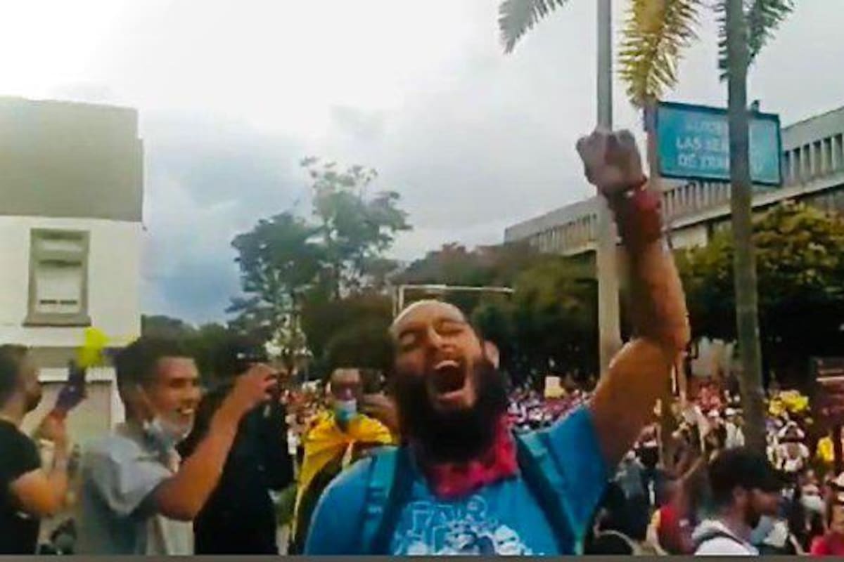 Villa había sido víctima de un atentado el pasado 5 de mayo, cuando estaba en el viaducto César Gaviria Trujillo, en Dosquebradas-Pereira, participando en la jornadas de protesta por el paro nacional. Argemiro Piñeros / externo