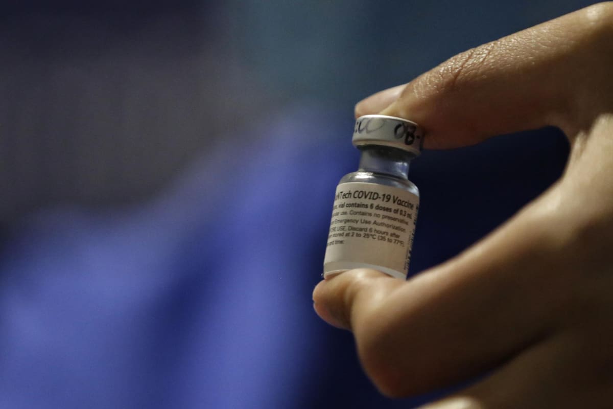 Con esta jornada masiva se busca aprovechar el puente festivo para inmunizar contra el Coronavirus a la mayor cantidad de santandereanos. (FOTO/Colprensa)