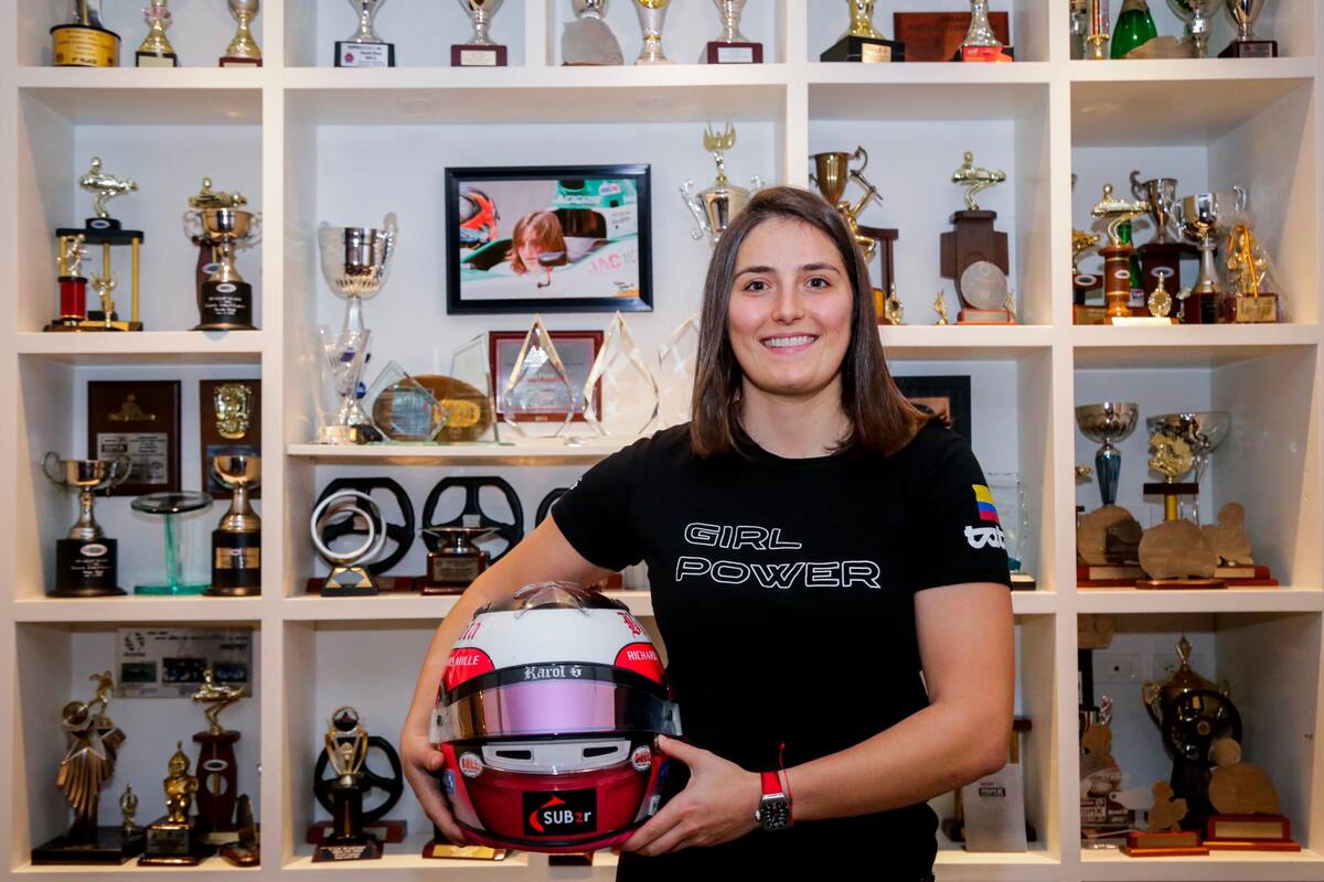 El nuevo desafío de la piloto colombiana Tatiana Calderón en Barcelona. Colprensa / VANGUARDIA