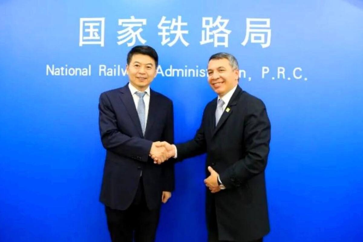 Visita del Ministro de Transporte, William Camargo a China. (Fotos: Ministerio de Transporte /Vanguardia).