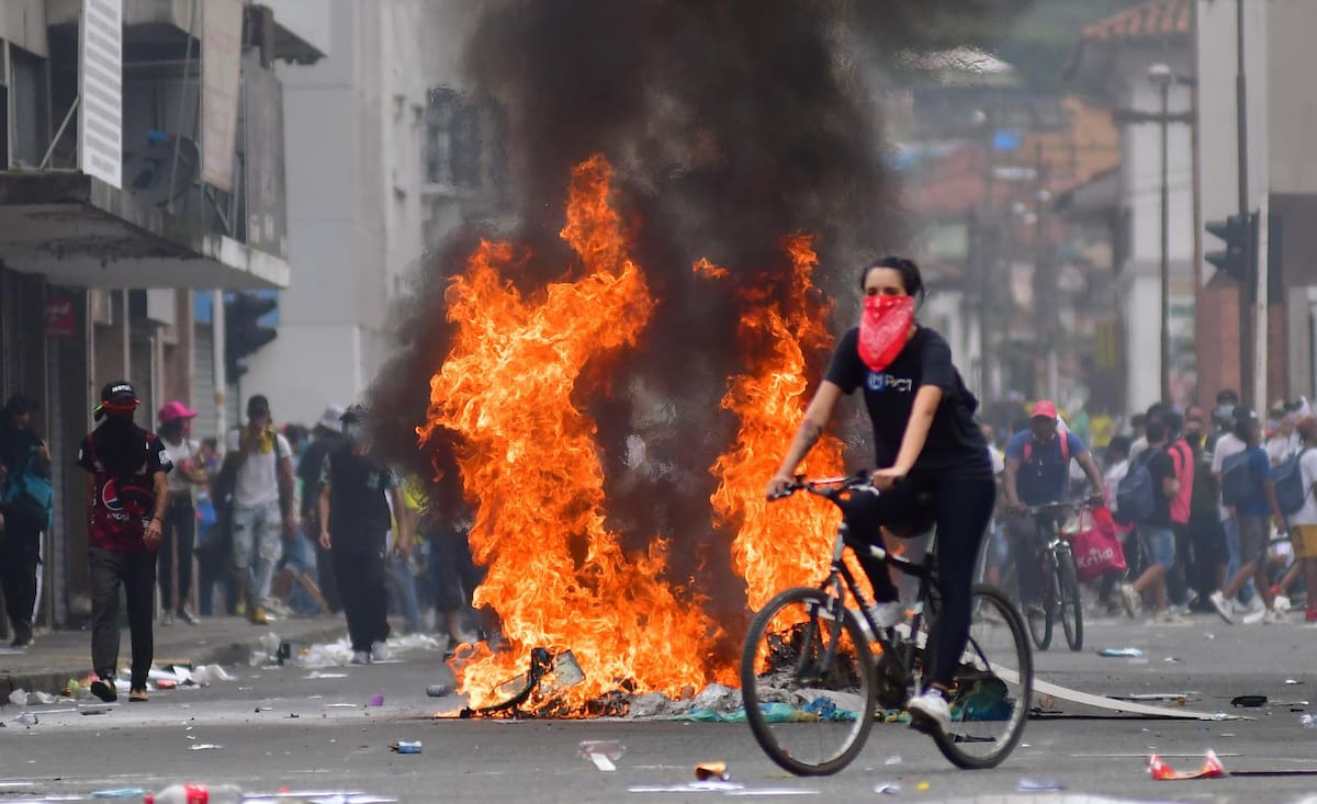 Estas son las imágenes que dejó la jornada de protestas, en el marco del Paro Nacional convocado por Gustavo Petro. (Colprensa-El País) Colprensa