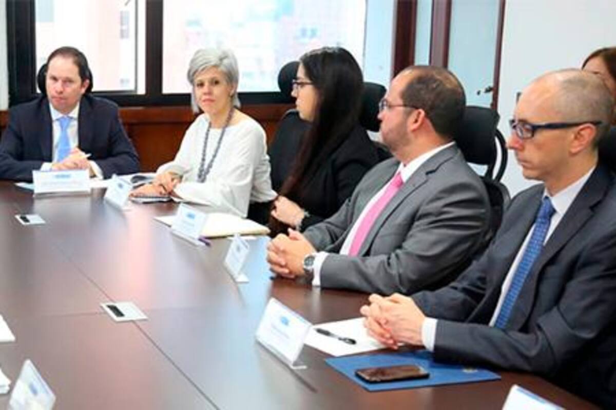 Las declaraciones del alto funcionario chino se dieron durante la reunión que sostuvo en el Ministerio de Justicia. (Foto: Colprensa / VANGUARDIA)