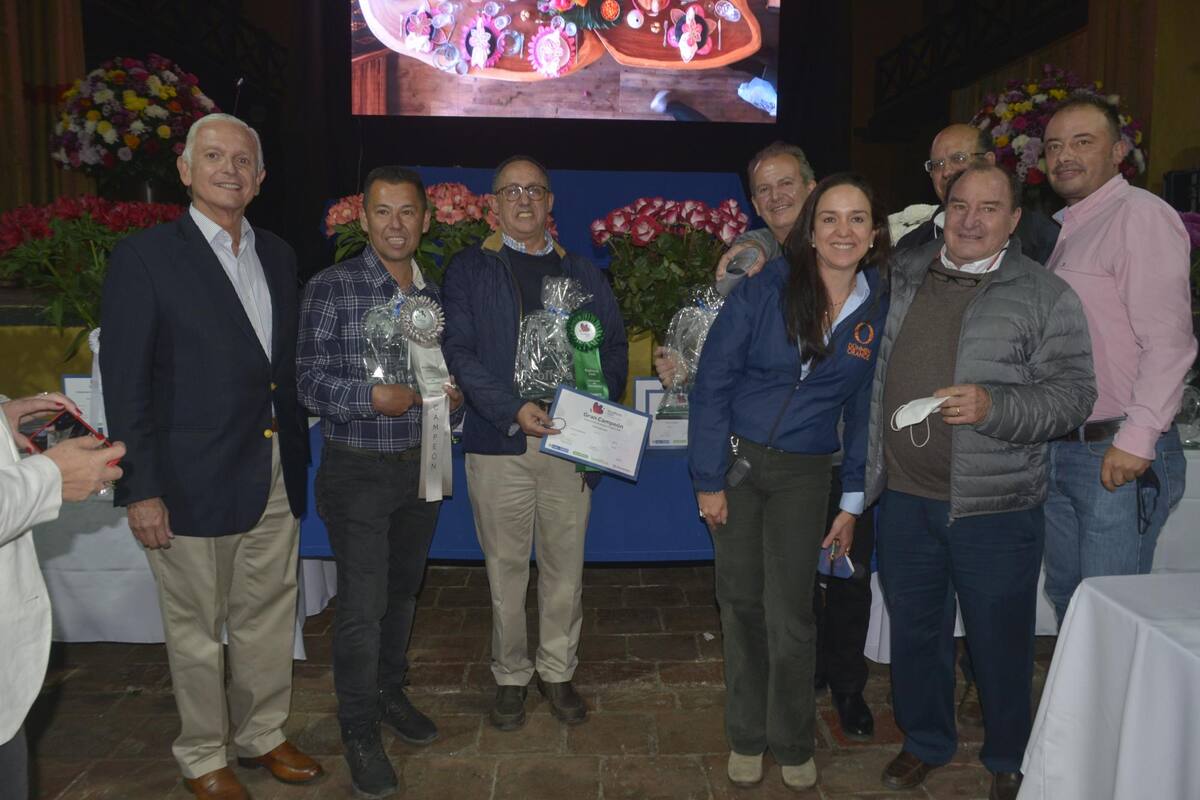 BOGOTÁ, 7 de octubre 2021. La Asociación Colombiana de Exportadores de Flores, Asocolflores, premió este miércoles a los mejores productores de flores del país en el marco del Concurso de Variedades, en el que presentan las nuevas especies, tendencias y lineamientos para el mercado internacional. (Asocolflores). Colprensa / VANGUARDIA Colprensa