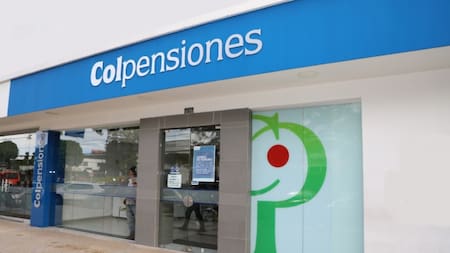 Colpensiones tendría un hueco de $5 billones por el alza del salario mínimo: alerta de Asofondos