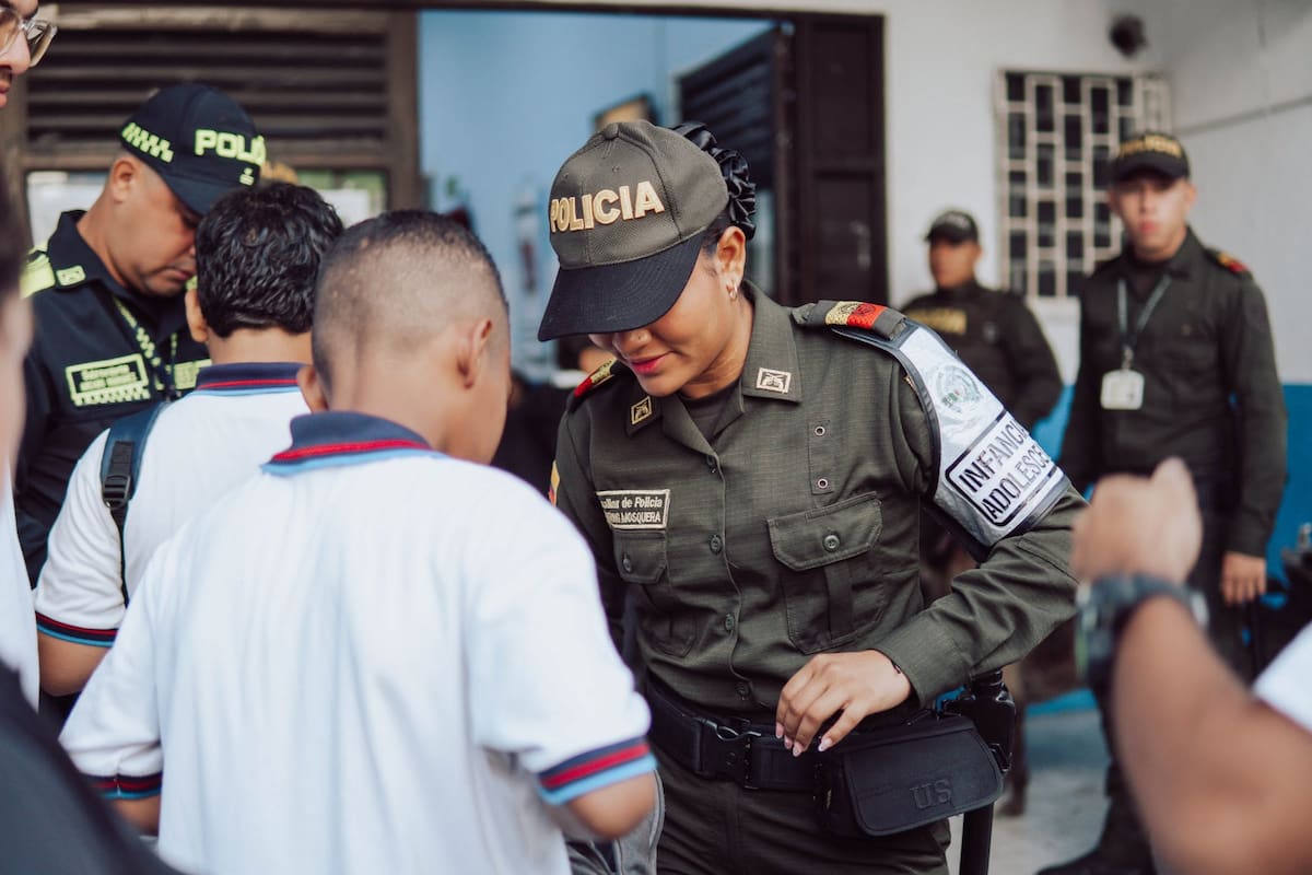 Estudiantes, docentes y representantes institucionales participaron en la clausura de Convivencia E, realizada en la Institución Educativa Técnico Superior de Comercio de Barrancabermeja.
Suministrada/Vanguardia