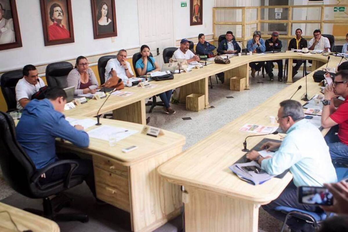 Ecopetrol, la Alcaldía y el Comité Cívico Unidos por Ecopetrol participaron de la sesión que se realizó en el Concejo de Barrancabermeja para presentar las conclusiones del cabildo abierto. (Foto: Cortesía: Concejo de Barrancabermeja/VANGUARDIA LIBERAL)