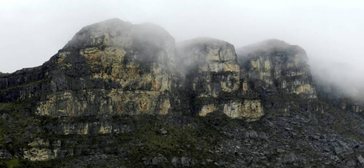 El páramo del Almorzadero en Santander alberga la mayor cantidad de cóndores en Colombia.