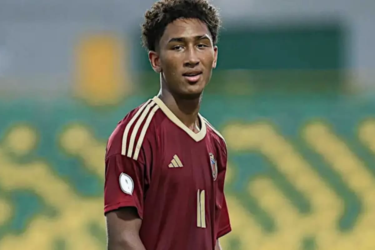 Confirman la muerte de la promesa del fútbol venezolano Yimvert Berroterán: fue encontrado abrazado a su pareja tras los terremotos en Venezuela. Foto: FVF