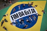 Brasil elimina la jornada de seis días y los municipios calculan el costo de la medida