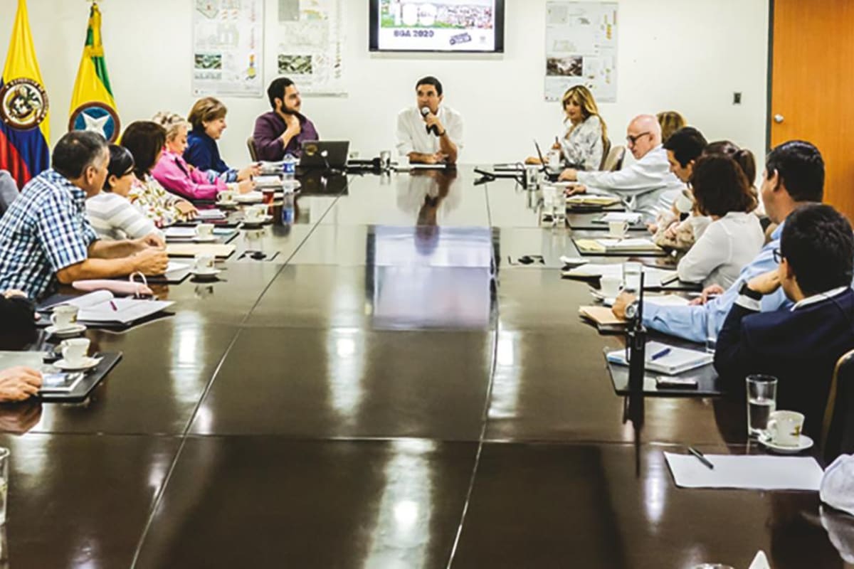 De la mano de su equipo de trabajo, el alcalde de Bucaramanga Juan Carlos Cárdenas Rey lideró su primer consejo de gobierno.