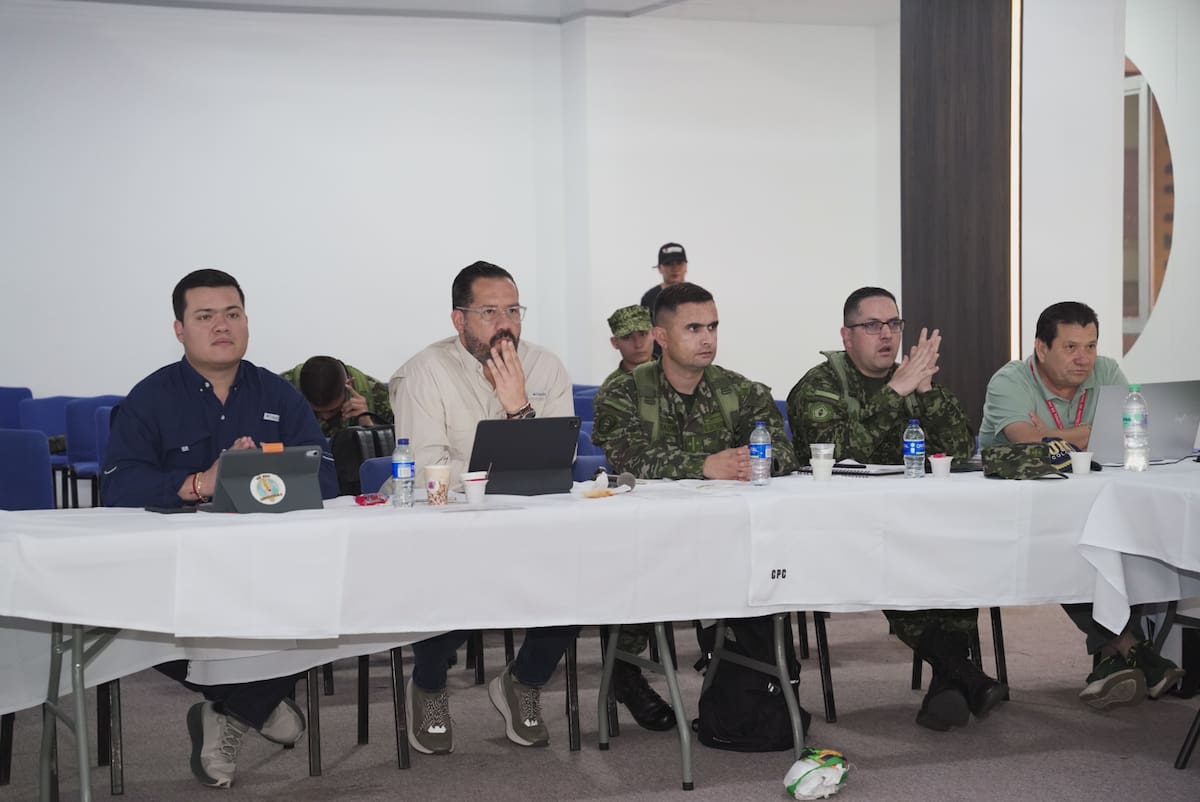 La reunión de seguridad permitió revisar las situaciones reportadas por comunidades de Barrancabermeja y definir acciones para fortalecer la presencia institucional en el territorio.
Suministrada/Vanguardia