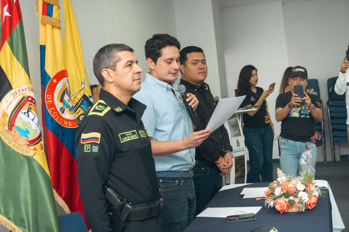 Los nueve representantes de las asociaciones de veteranos de la Fuerza Pública asumieron sus cargos durante el acto de posesión del primer Consejo Distrital de Veteranos de Barrancabermeja.
Suministarda/Vanguardia