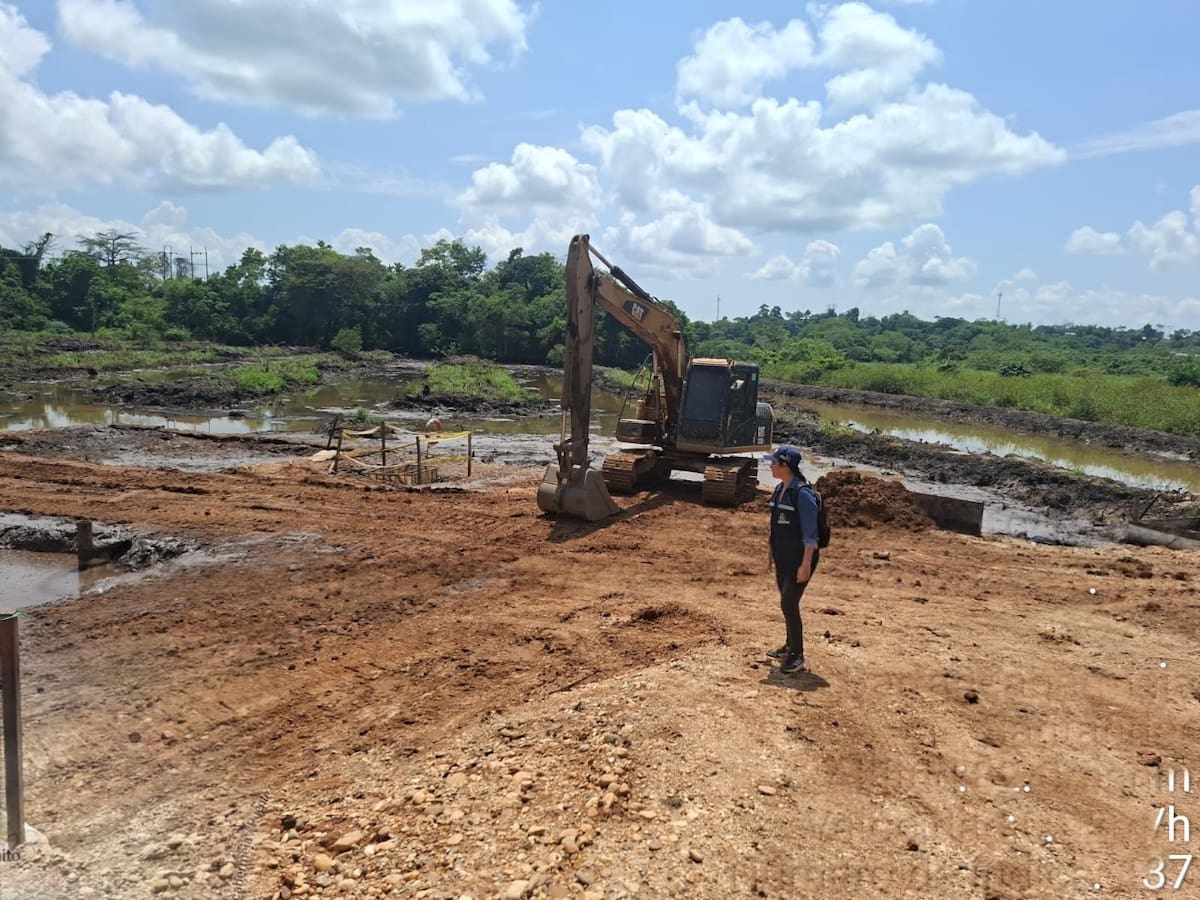 Según denuncias de la comunidad pesquera sedimentos con crudo habrían sido arrasados por las lluvias hasta la ciénaga El Llanito.
Suministrada/Vanguardia