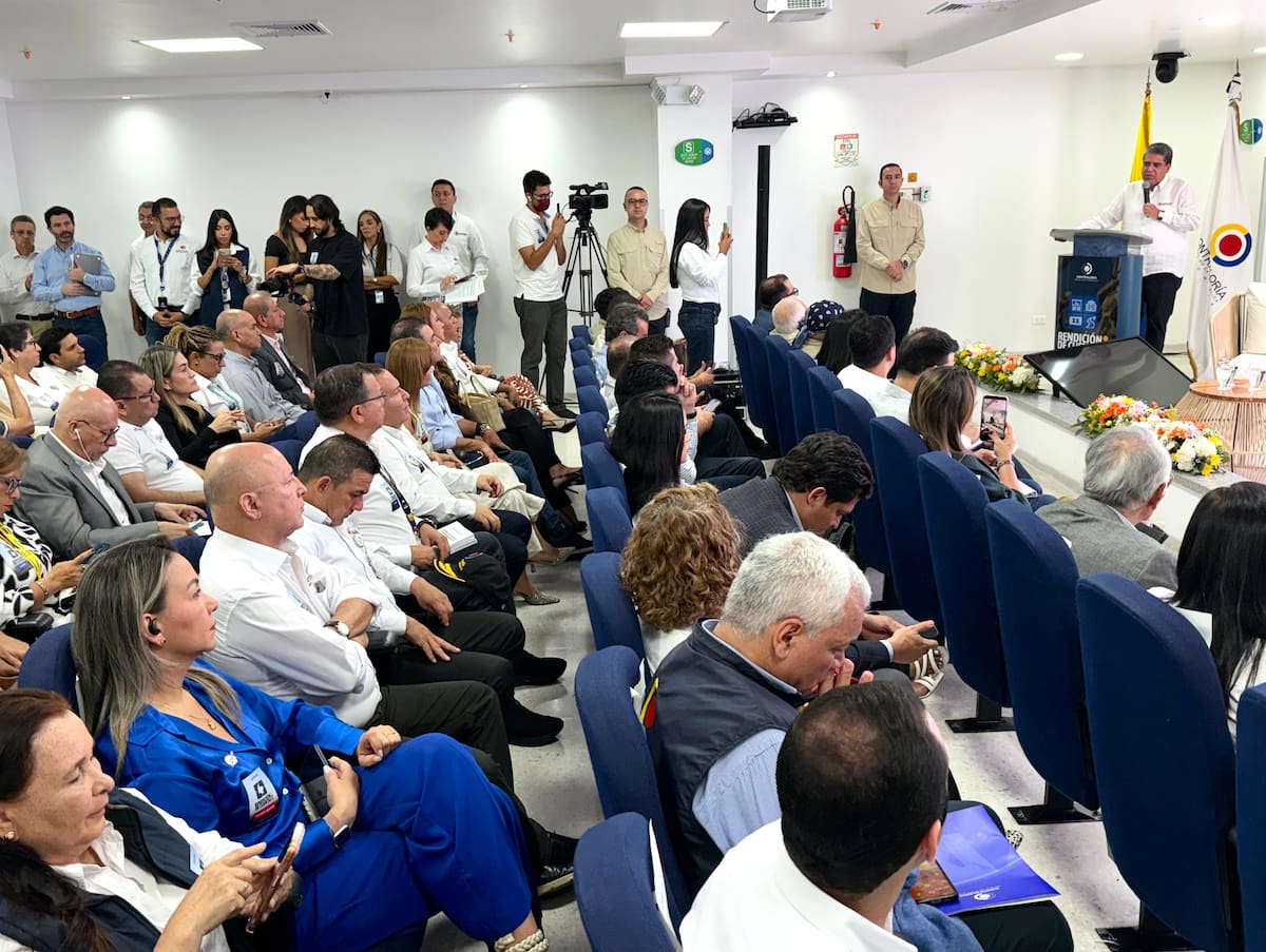 El ministro también llamó la atención al gobernador encargado de Santander por la falta de liquidación de una obra en Mogotes, condición que bloquea la entrega de nuevos recursos |Foto suministrada por la Contraloría