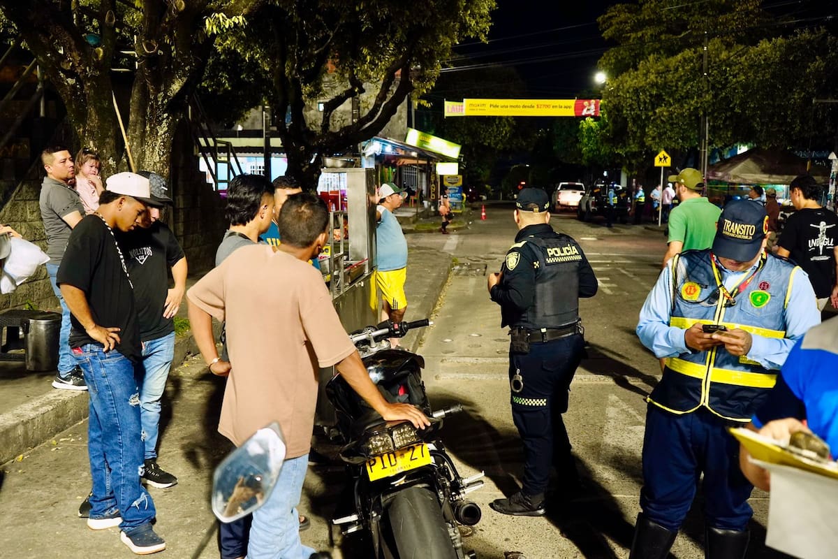 Habitantes de la comuna 7 alertan sobre el riesgo que representan los piques ilegales que se realizan semanalmente en diferentes vías de Barrancabermeja.
Suministrada/Vanguardia